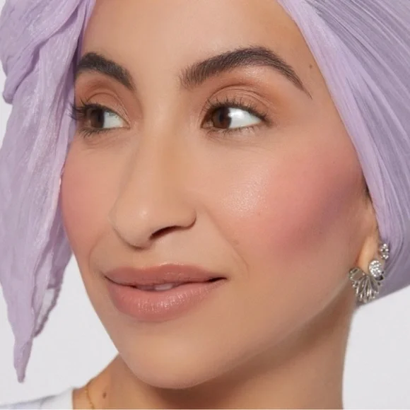 Rare Beauty Encourage Soft Pinch Liquid Blush - Picture 4 of 14